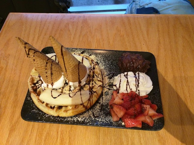 Cafe Leah