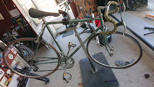 Photo n°2 de Cyclofficine d'Angoulême PLAN B Atelier d'auto-réparation vélos à Gond-Pontouvre (Association ou organisation)