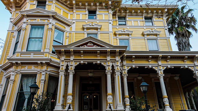 HI Sacramento Hostel by null