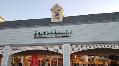Photos of Tanger Outlets Howell