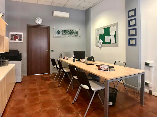 Affiliato Tecnocasa Studio Castello S.A.S.