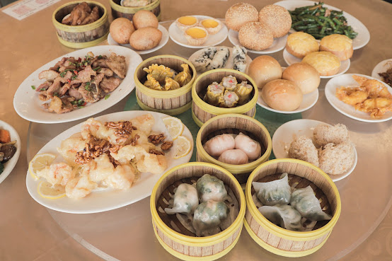 Happy Days Chinese Seafood Restaurant by null