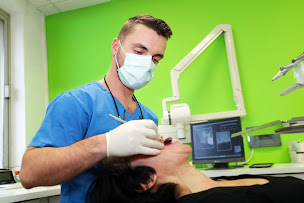 Photo n°2 de Selarl Dedieu&Coll. à Saint-Affrique (Dentiste)