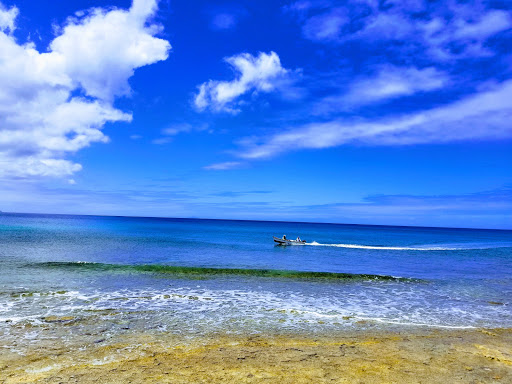 Los Tres Amigos Beach Front Apartments - Thumbnail
