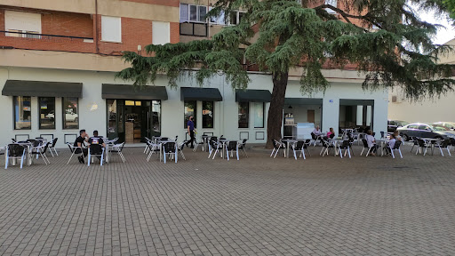 Cafetería La Calesa - Thumbnail