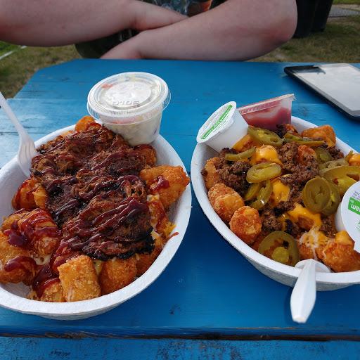 MacDaddys Seafood & Tots - Thumbnail