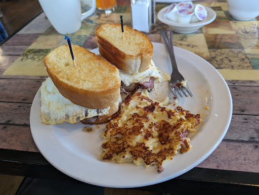 Pilora's Cafe - Thumbnail
