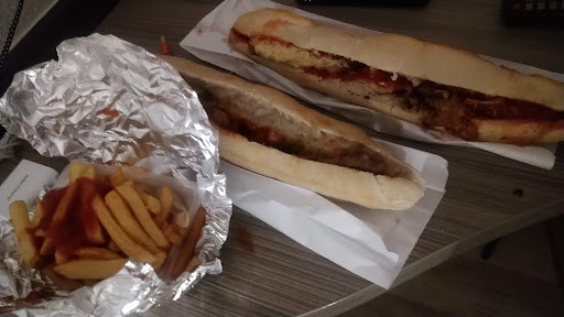 Photo 3 - Fast 'N' Burger