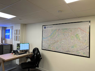 Photo n°3 de Laforêt immobilier à Issy-les-Moulineaux (Agence de location immobilière)