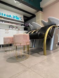 Photo n°6 de Influence Mazan à Mazan (Salon de coiffure)