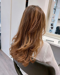 Photo n°23 de Style&Me Beaune - Coiffeur à Beaune (Salon de coiffure)