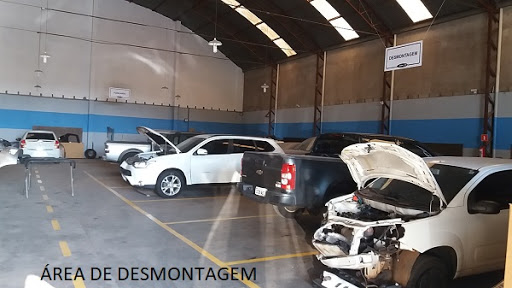 RENOVACAR CASCAVEL CHAPEAÇÃO E PINTURA