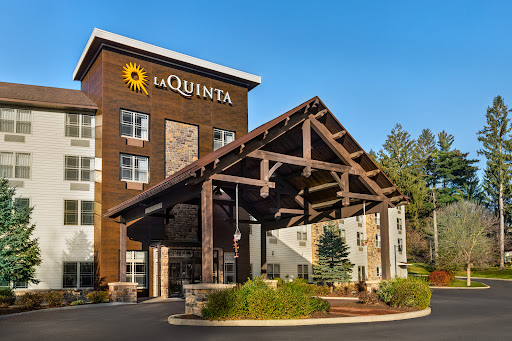 La Quinta Inn & Suites by Wyndham - Lake George