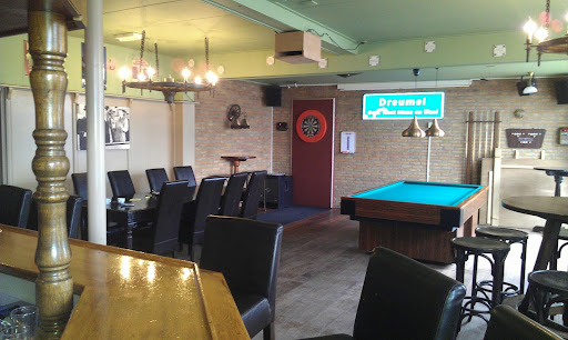 Café & Cafetaria & Zaaltje 't Karrenwiel