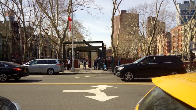 Grand Street Station