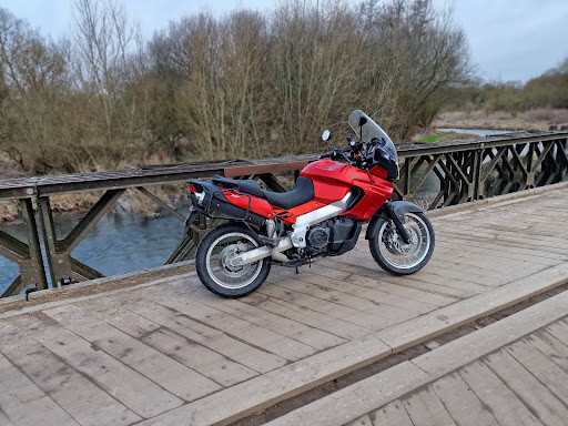 Hopton Park MOT Station