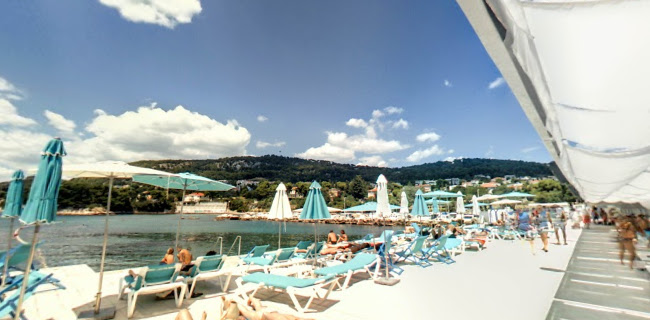 https://jadranbeachbar.com/