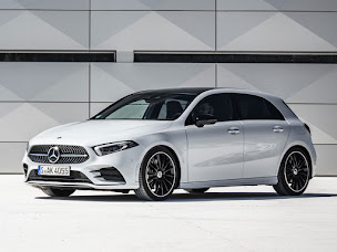 Photo n°9 de Mercedes-Benz Lons-le-Saunier - Groupe Chopard à Messia-sur-Sorne (Vendeur de voitures d'occasion)