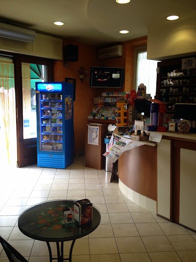 Photos of Caf&eacute; Del Ponte Di Azzalin Carlo And Cristina Chis