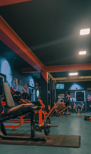 IRON HUB GYM UNISEX - Best Gym in Mangalore
