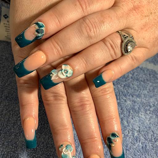 KN Nail Spa - Visual