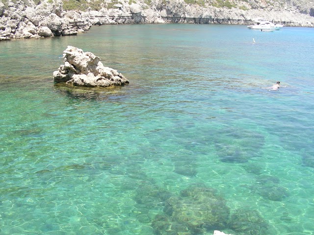 Antony Quinn Bay