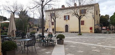 Bagno Vignoni, Free Parking