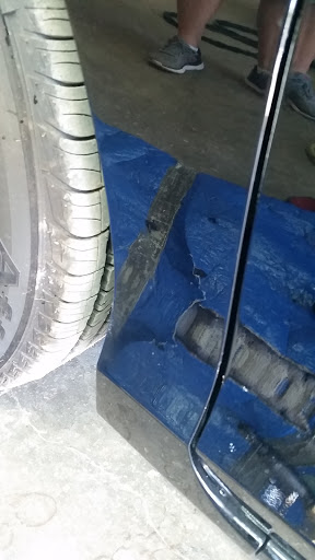 Clear Lake Body Shop - Thumbnail