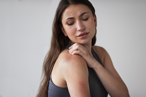 Sun allergy is a skin condition that occurs when the skin reacts abnormally to sunlight exposure.… post image