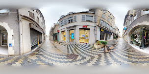 Photo n°15 de Boutique SFR Orthez à Orthez (Opérateur téléphonique)