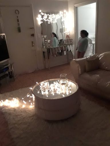 Danny's Furniture - Thumbnail