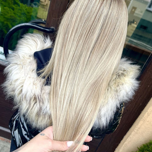 Pracownia Fryzjerska Agata Binkowska - Trzebnica