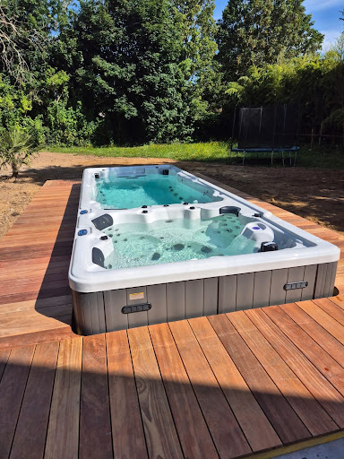 Photo de SAS Hydrotek - Constructeur de Piscines et Spas à Sainte-Gauburge-Sainte-Colombe (61370)