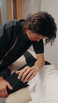 B Renatus「人生1身体が軽くなる整体」