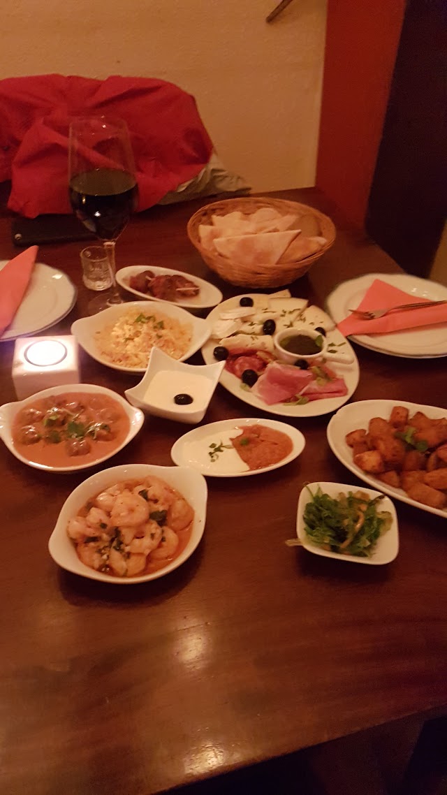 Destino Tapas Bar