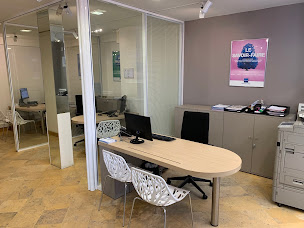 Photo n°4 de Agence immobilière Laforêt Courbevoie à Courbevoie (Agence de location immobilière)