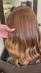 Photo n°6 de Linda Renno hairstylist à Yerres (Salon de coiffure)