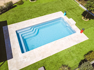 Photo n°2 de Corse Piscine Polyester à Prunelli-di-Fiumorbo (Société de construction de piscine)