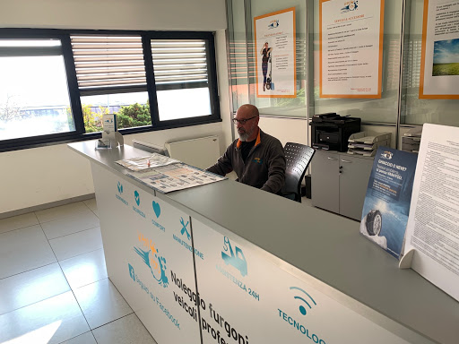 VAN4YOU - Noleggio Furgoni COMO Logo