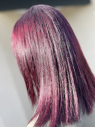 Photo n°3 de L’atelier de Maeva à Galgon (Salon de coiffure)