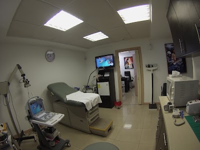Photos of Dr. Denis S&aacute;nchez