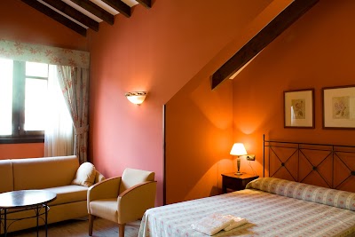Photos of Hotel Torrepalacio / Restaurante Traslavilla
