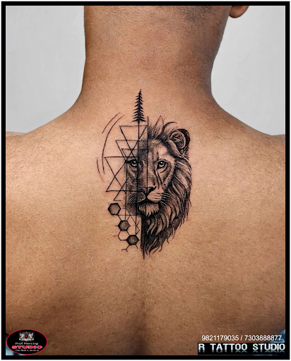 :🦁 Roar with Style! Check out this stunning, custom half-geometric, half-realistic lion tattoo fr… post image