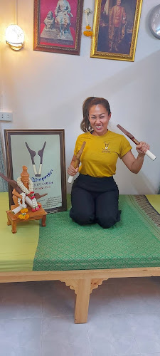 Knead Thai Massage - Massage therapist