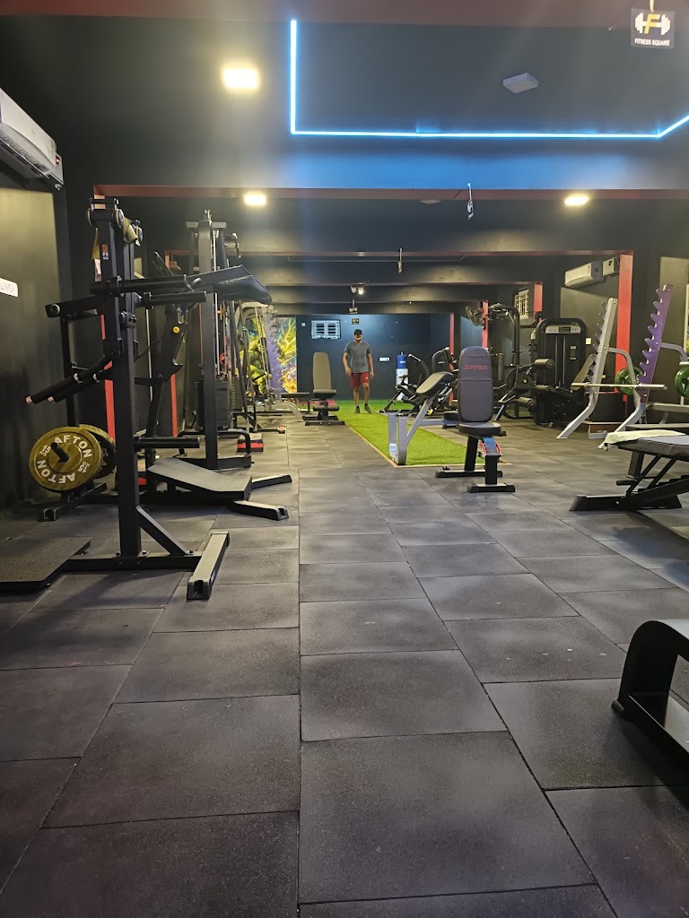 Fitness Square Lifestyle Fitness Unisex Gym