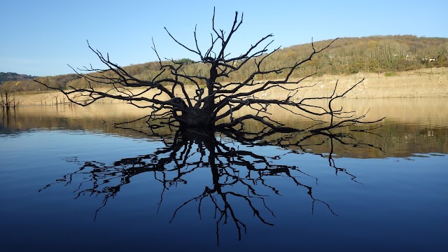 Lac de Pannecière