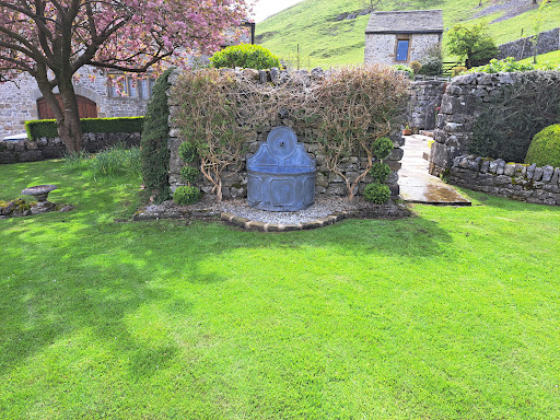 Yorkshire Dales Garden Maintenance 01756 753271 - Thumbnail