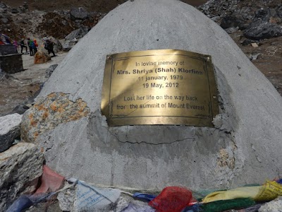 Photos of Everest Memorial, Chukpi Lhara