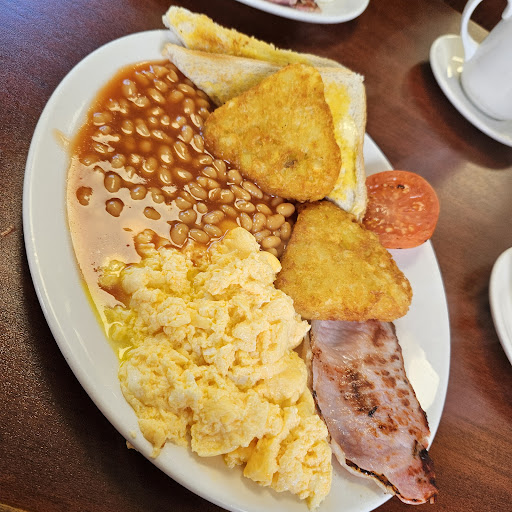 Bedfont Cafe - Visual
