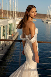 Photo n°7 de Promesse Tenue à Saint-Mitre-les-Remparts (Boutique de mariage)